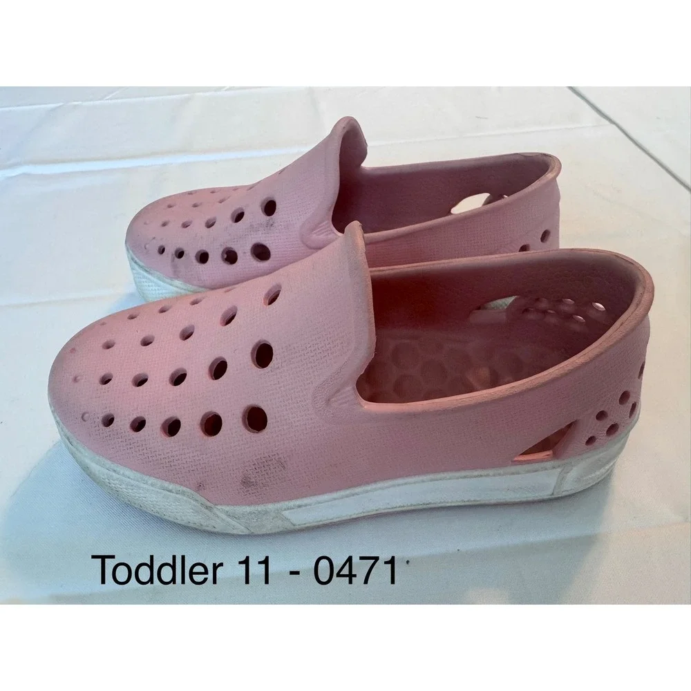 Cat & Jack Toddler Girls Pink Perforated Slip On Water Shoes Size 11